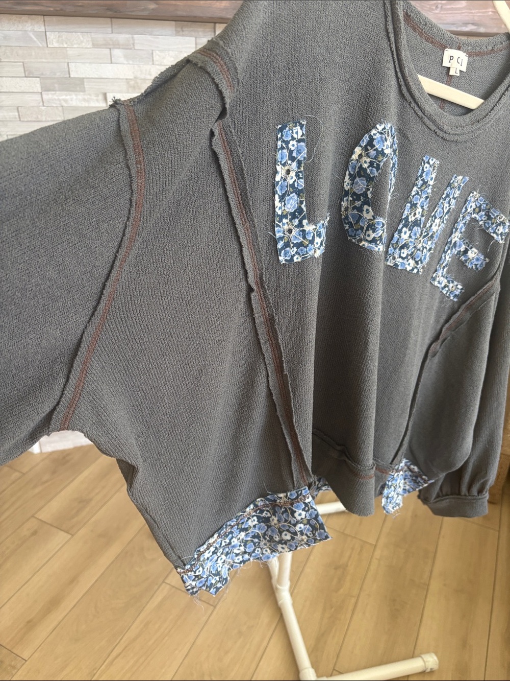 POL Gray Scoop-Neck Sweater with Blue Floral 'LOVE' Appliqué - Picture 2 of 7